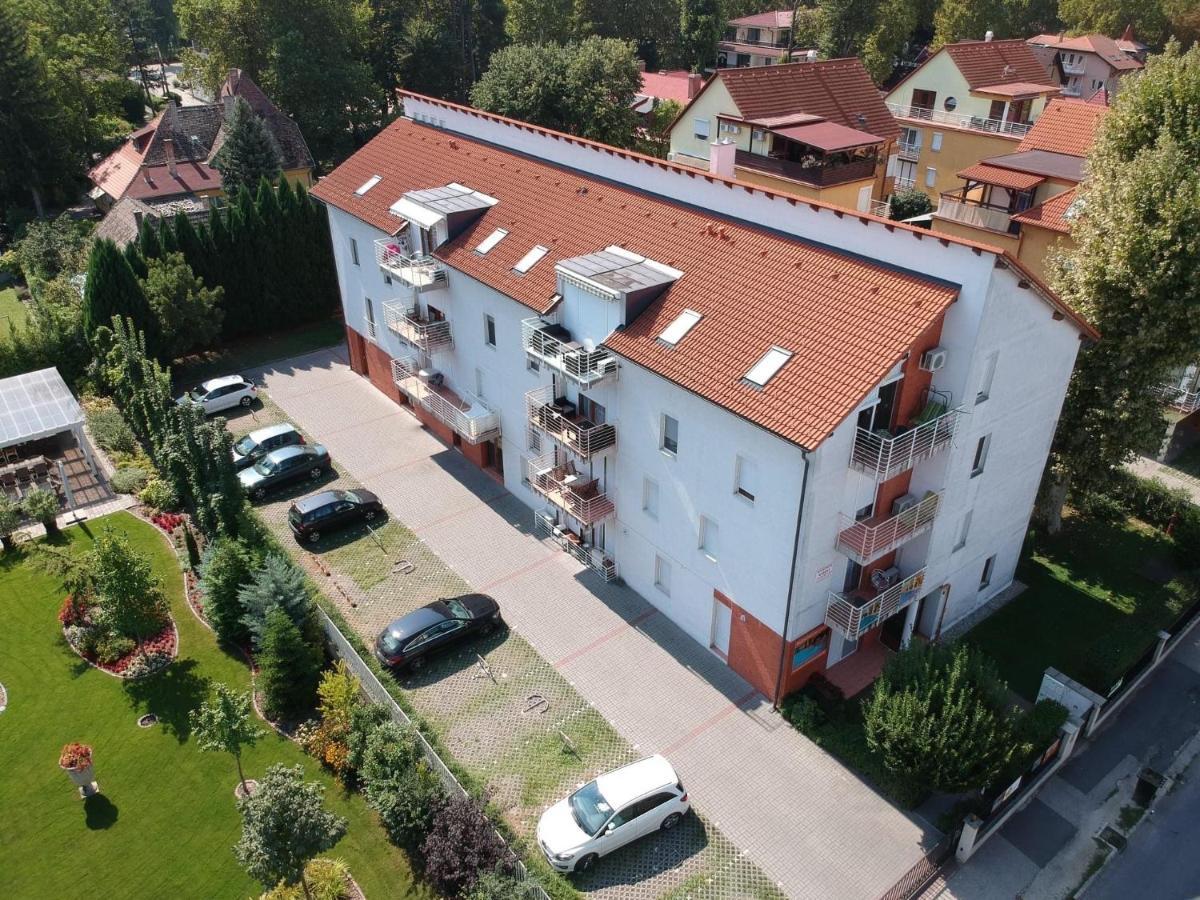 Apartamento Dorina Wellness Siófok Exterior foto