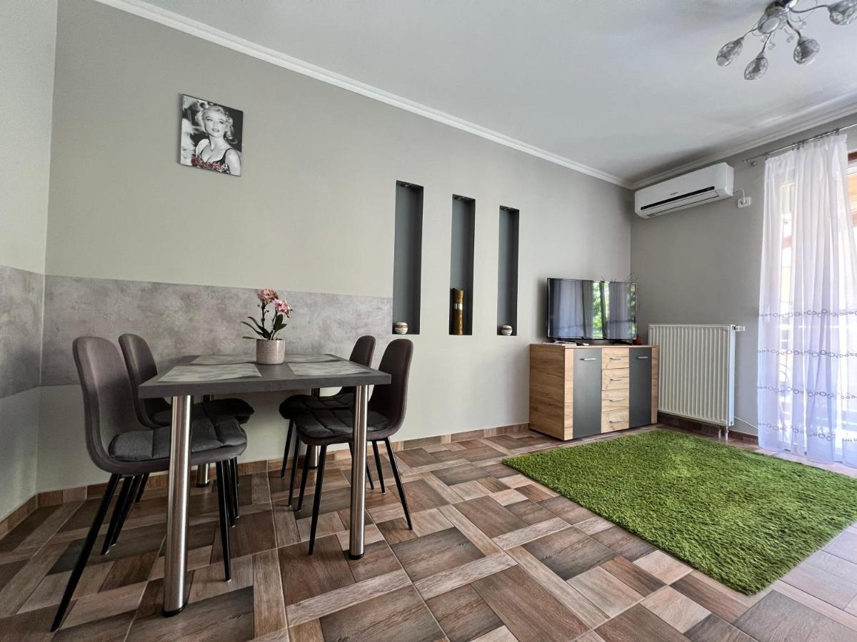 Apartamento Dorina Wellness Siófok Exterior foto